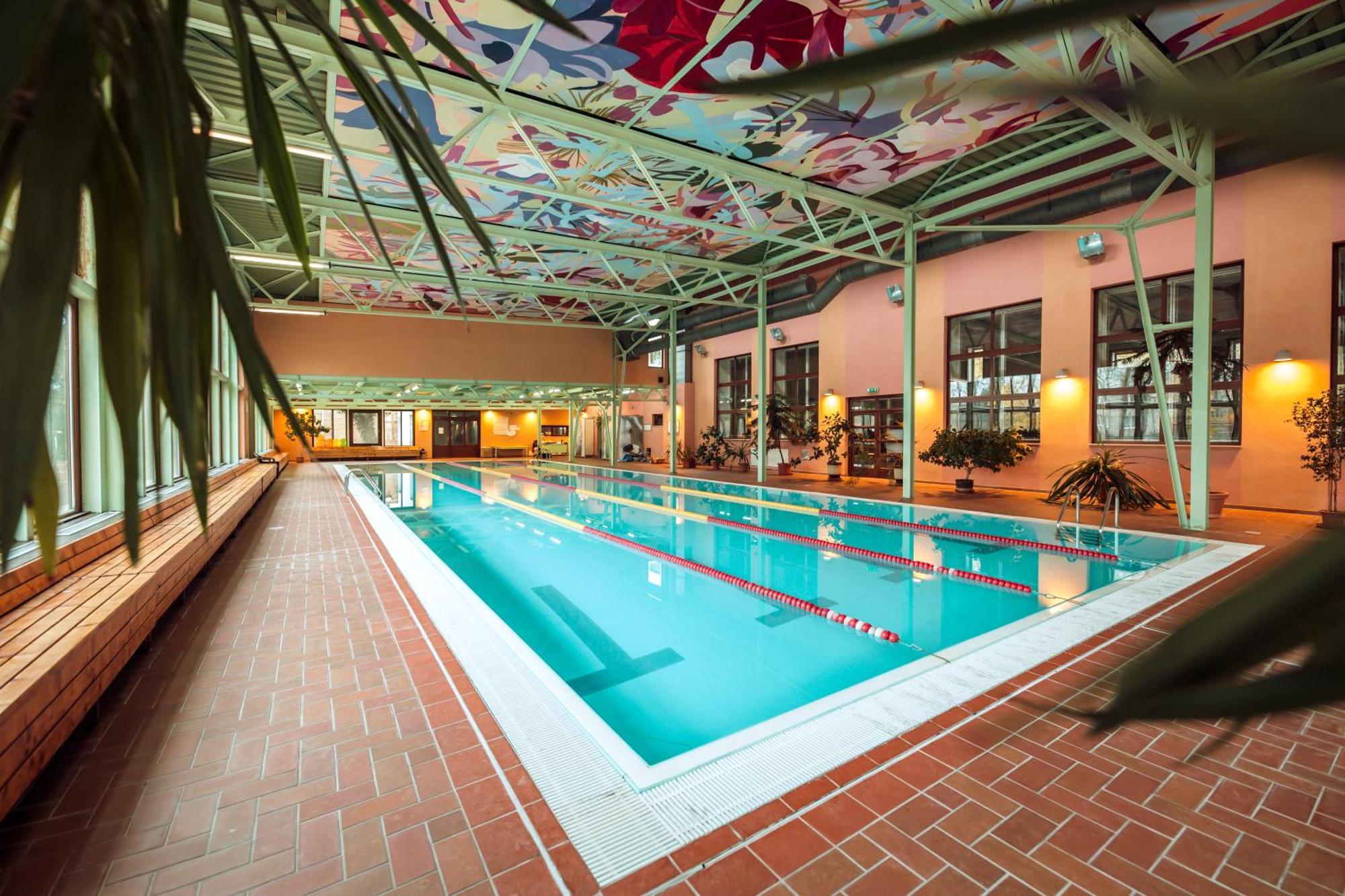 Hotel Kastiel Mojmírovce Zewnętrze zdjęcie
